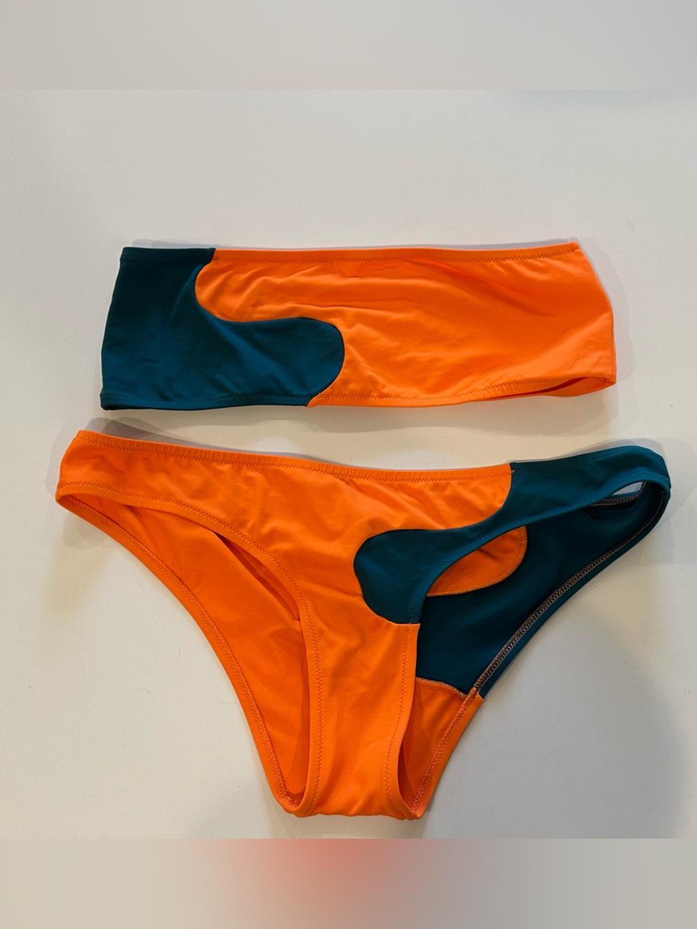 LAURA URBINATI Onde two color wavy bikini swimsuit IT 44